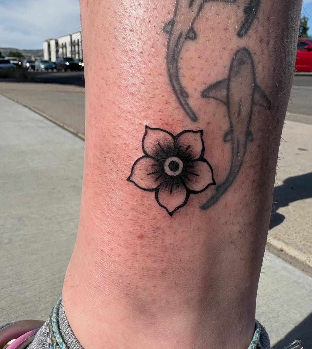 Tattoo by @dulzura.inks — american_traditional, black_and_grey