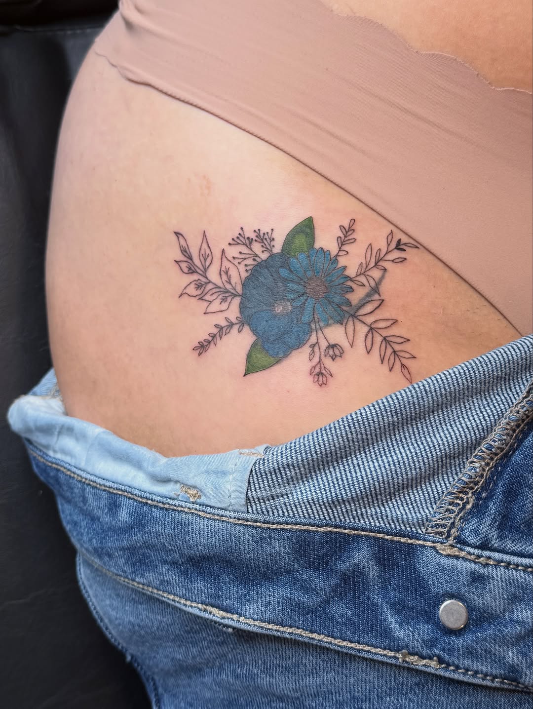 Tattoo by @shebeauty_bar — fine_line