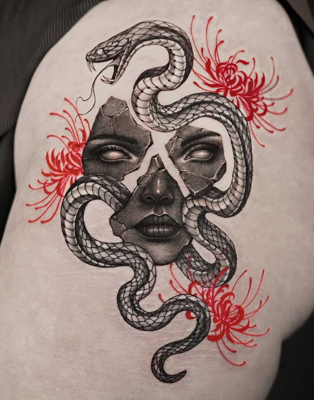 Tattoo by @hibakhantattoos — realism