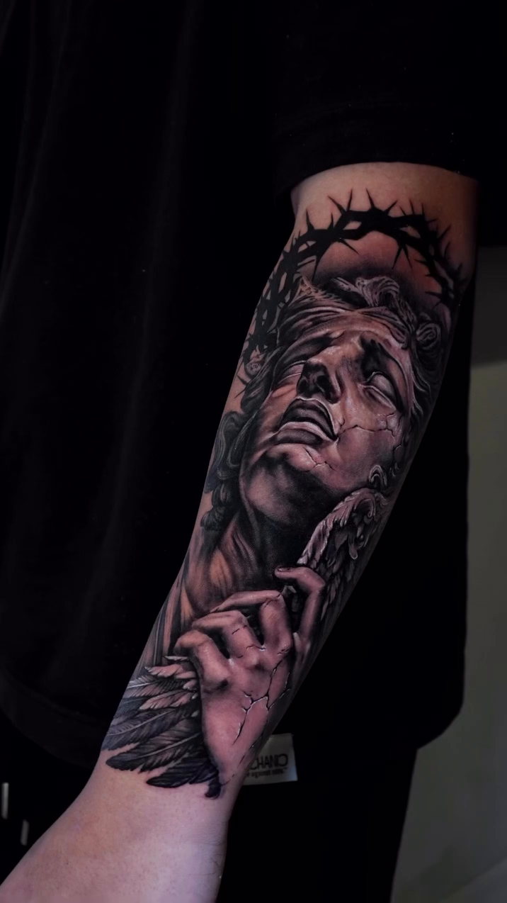 Tattoo by @alberto.m_tattoo β black_and_grey, realism
