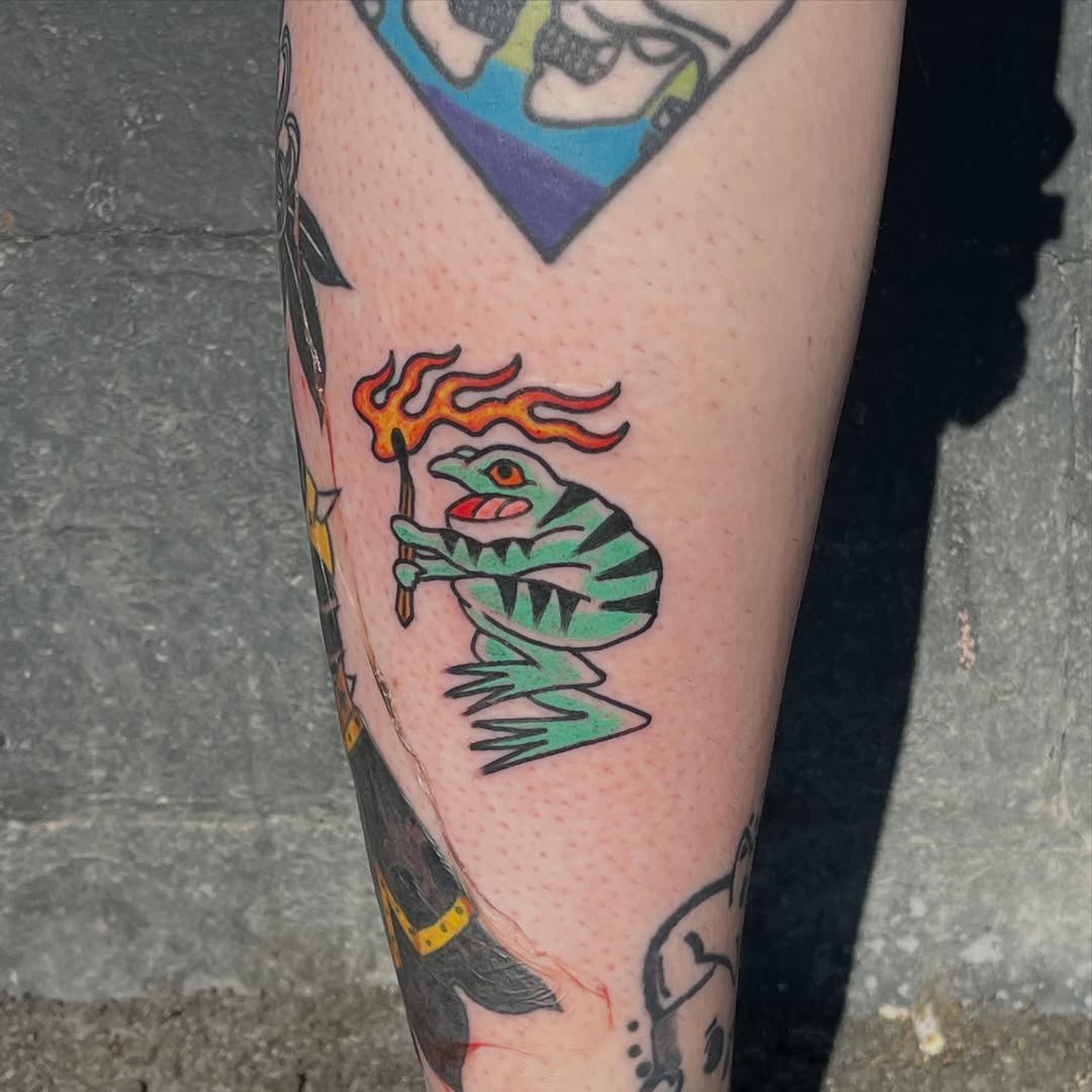Tattoo by @bone.apple โ american_traditional