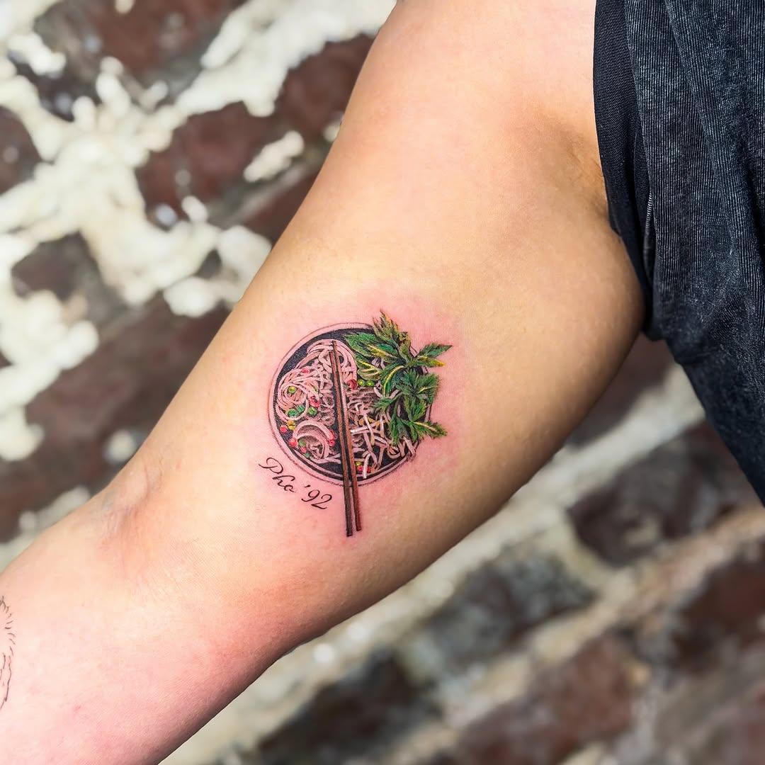 Tattoo by @juhsdink โ realism