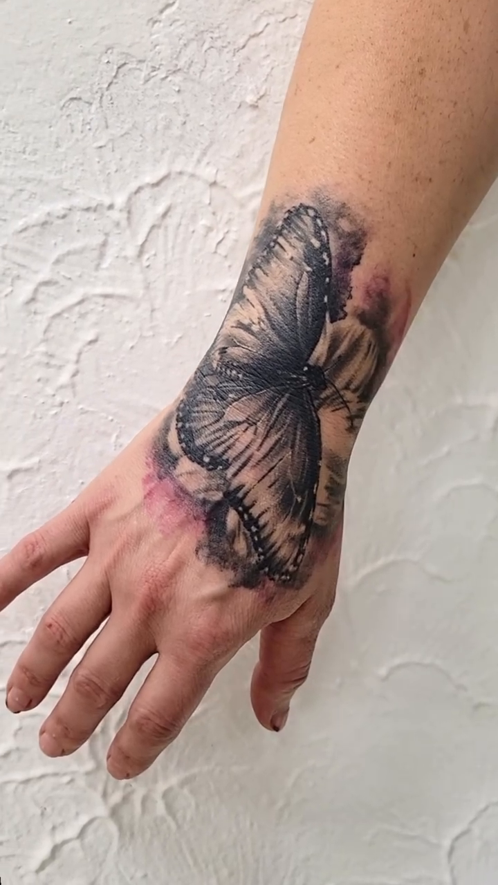 Tattoo by @lizvonborden โ realism, black_and_grey