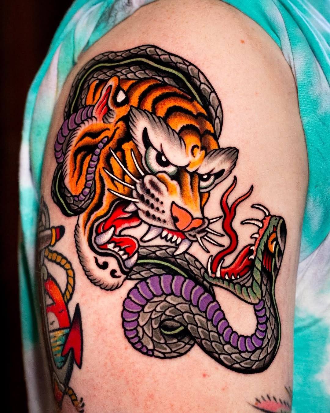 Tattoo by @miguelcomintattooer โ american_traditional, neo_traditional