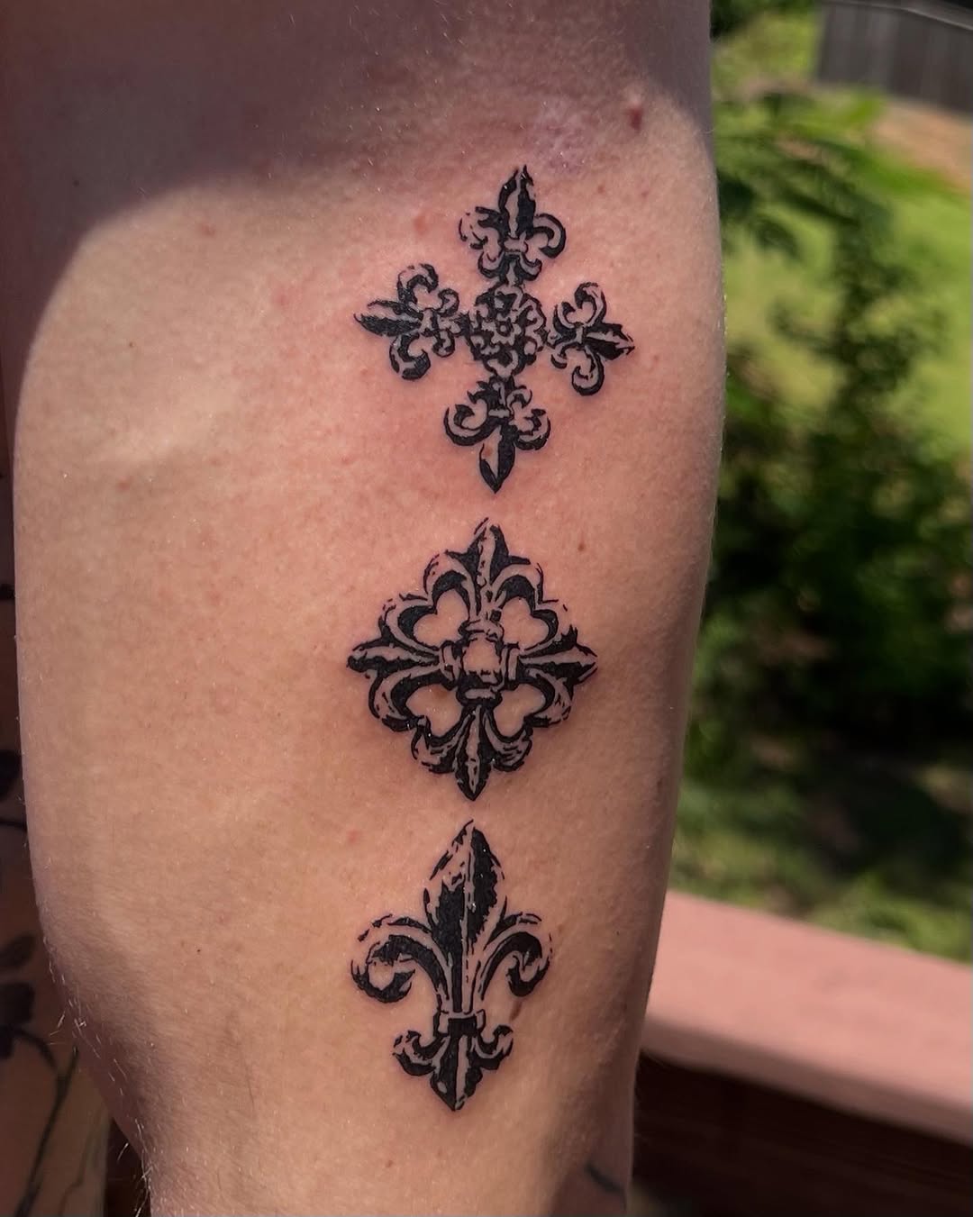 Tattoo by @ineedarocketlauncher — blackwork
