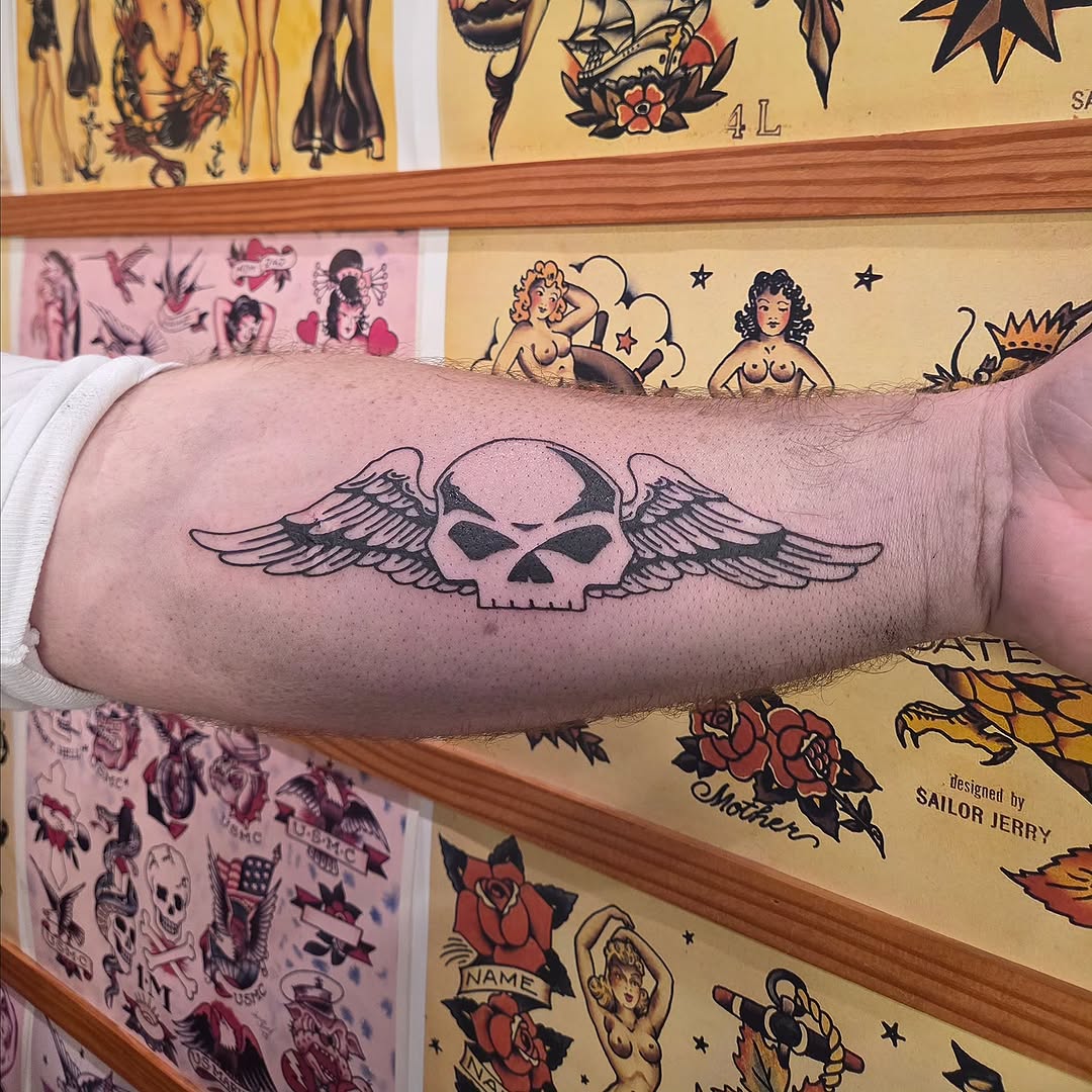 Tattoo by @katconiglioart β american_traditional