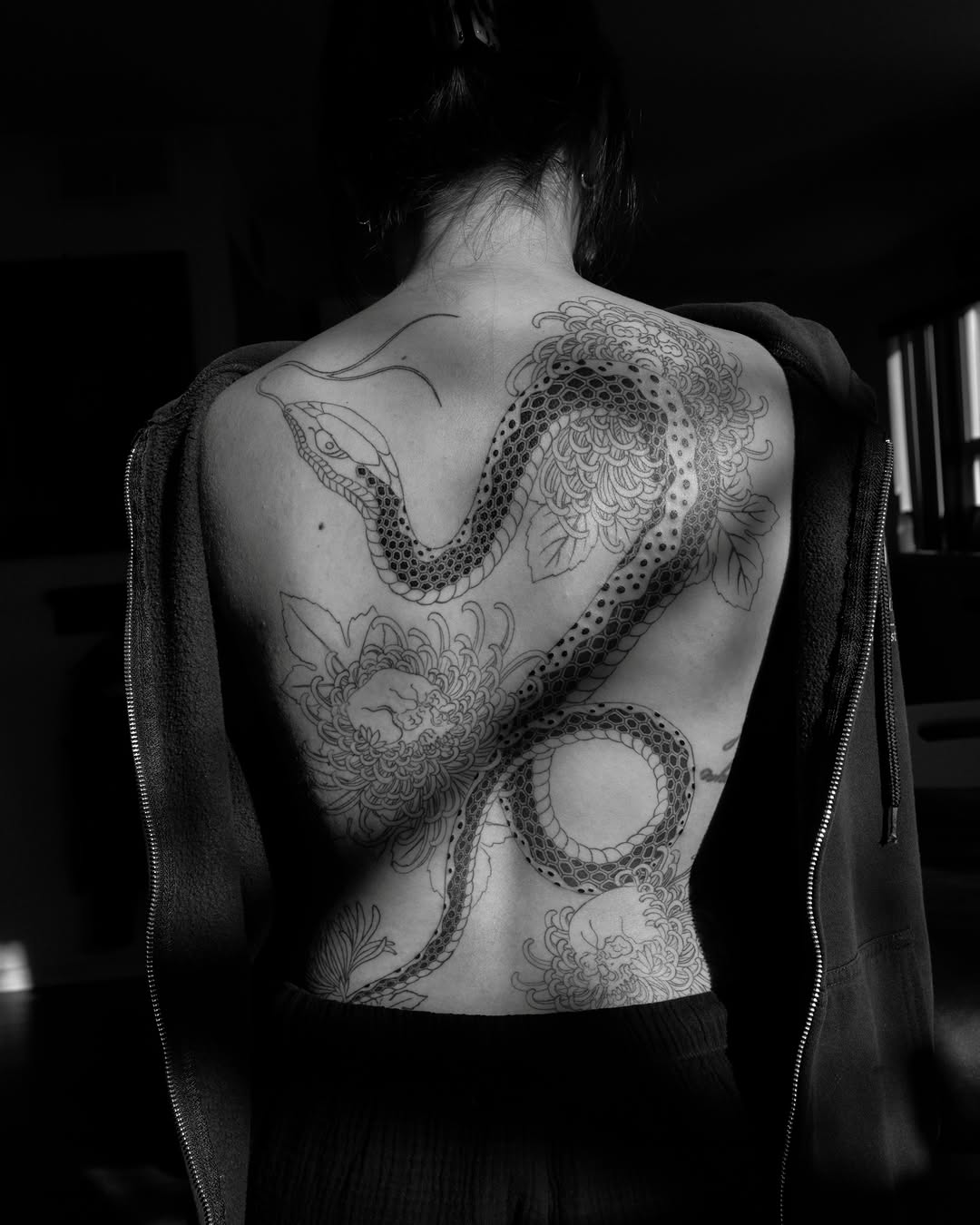 Tattoo by @zakbrochutattoo โ japanese_irezumi