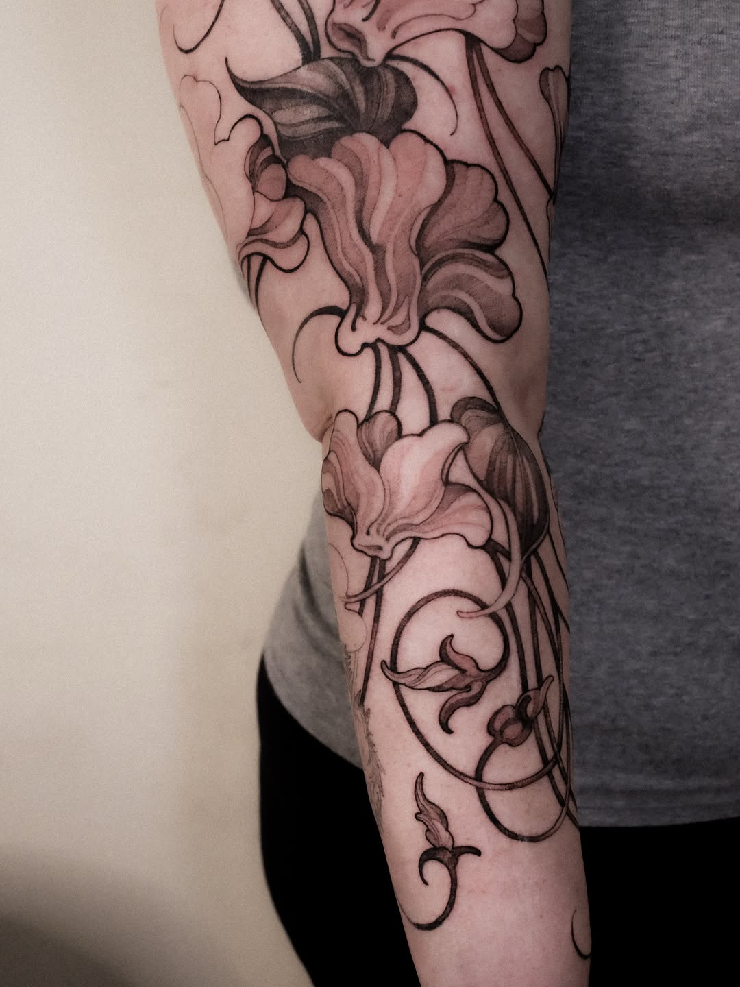Tattoo by @zozutattoo β black_and_grey, ornamental
