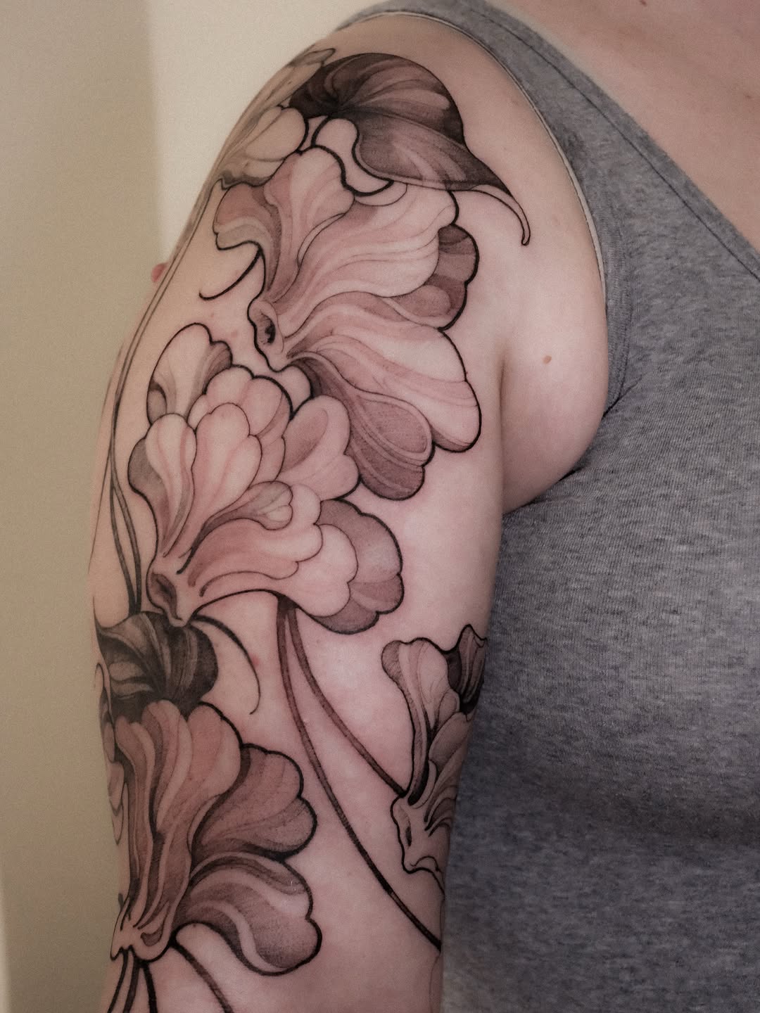 Tattoo by @zozutattoo β black_and_grey, ornamental