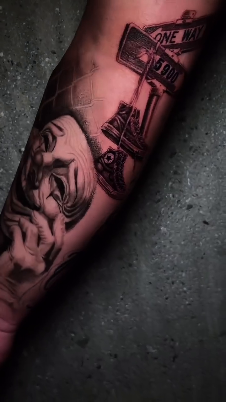 Tattoo by @chatos_tinta — black_and_grey, realism
