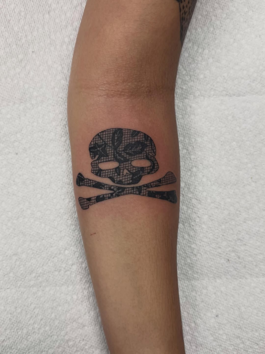 Tattoo by @tattedbycamryn — blackwork, ornamental