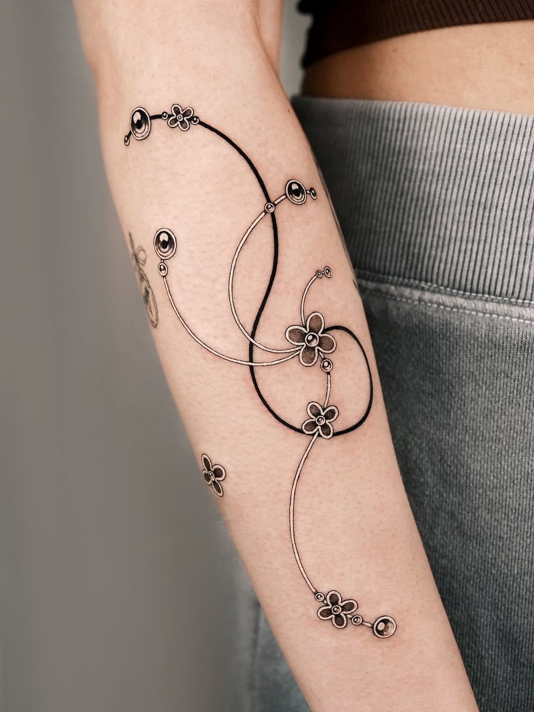 Tattoo by @pobitattoo — fine_line, ornamental