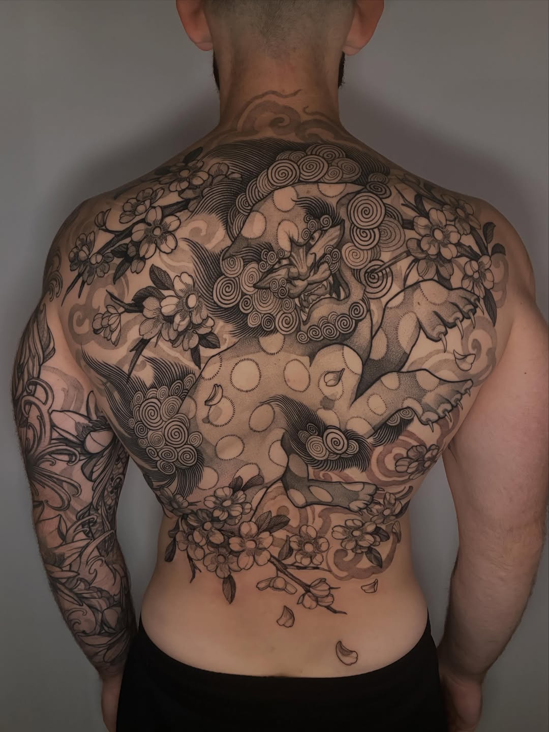 Tattoo by @caroljackytattoos — japanese_irezumi, black_and_grey