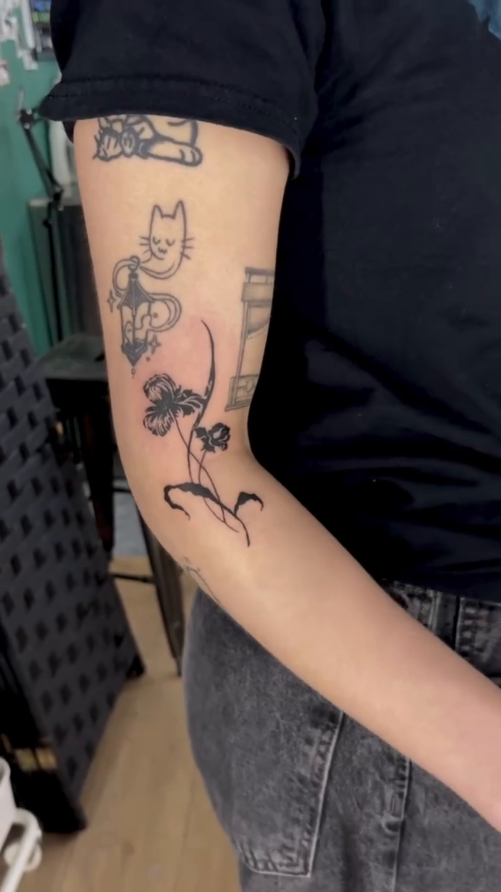 Tattoo by @sove_ink — fine_line, illustrative