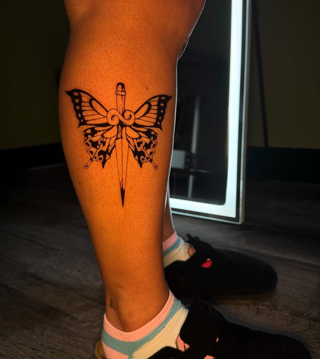 Tattoo by @crose.o1 — illustrative, blackwork