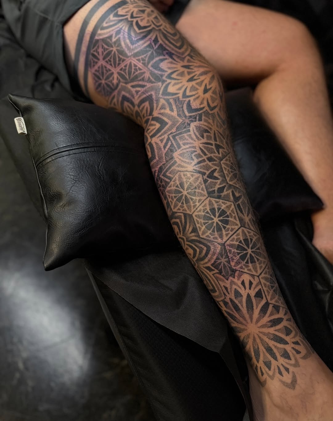 Tattoo by @rikkybobbytattoo โ geometric, black_and_grey