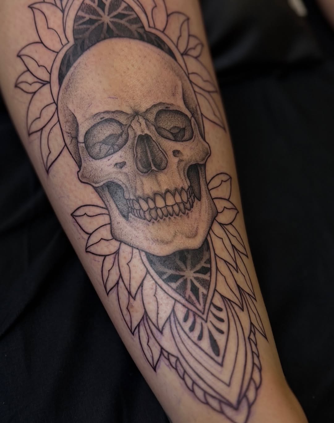 Tattoo by @rikkybobbytattoo โ black_and_grey, ornamental