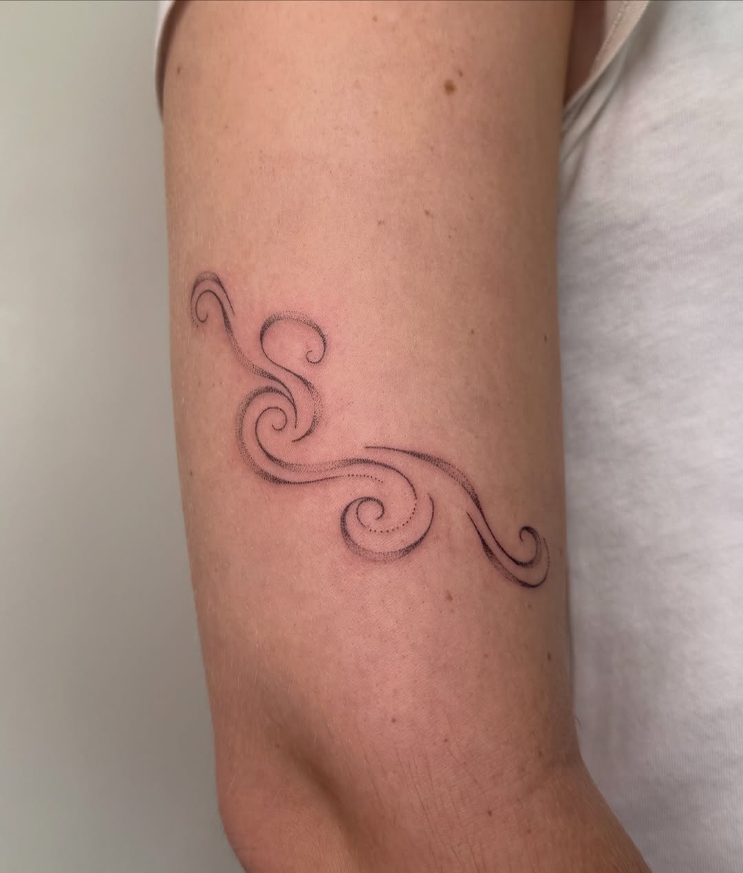 Tattoo by @so0mps — dotwork, fine_line