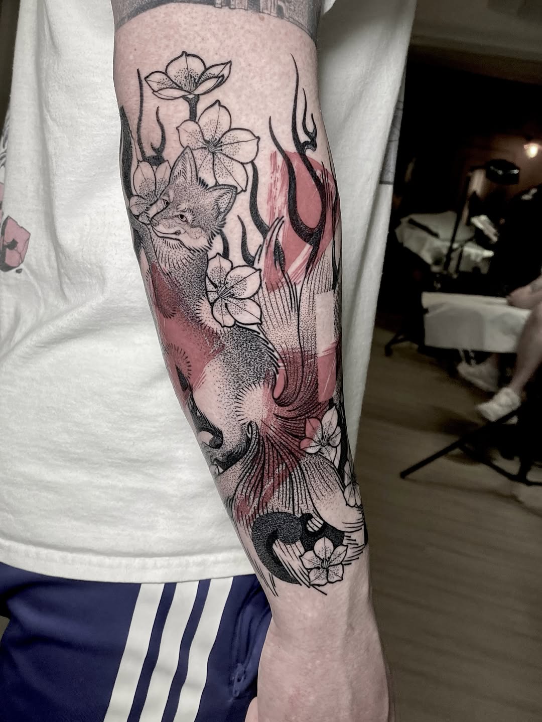 Tattoo by @therowanstarr โ illustrative, blackwork