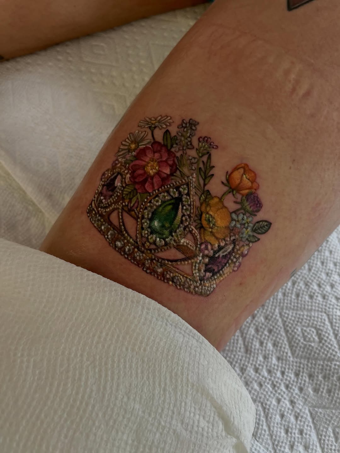Tattoo by @taratimoon — realism, fine_line