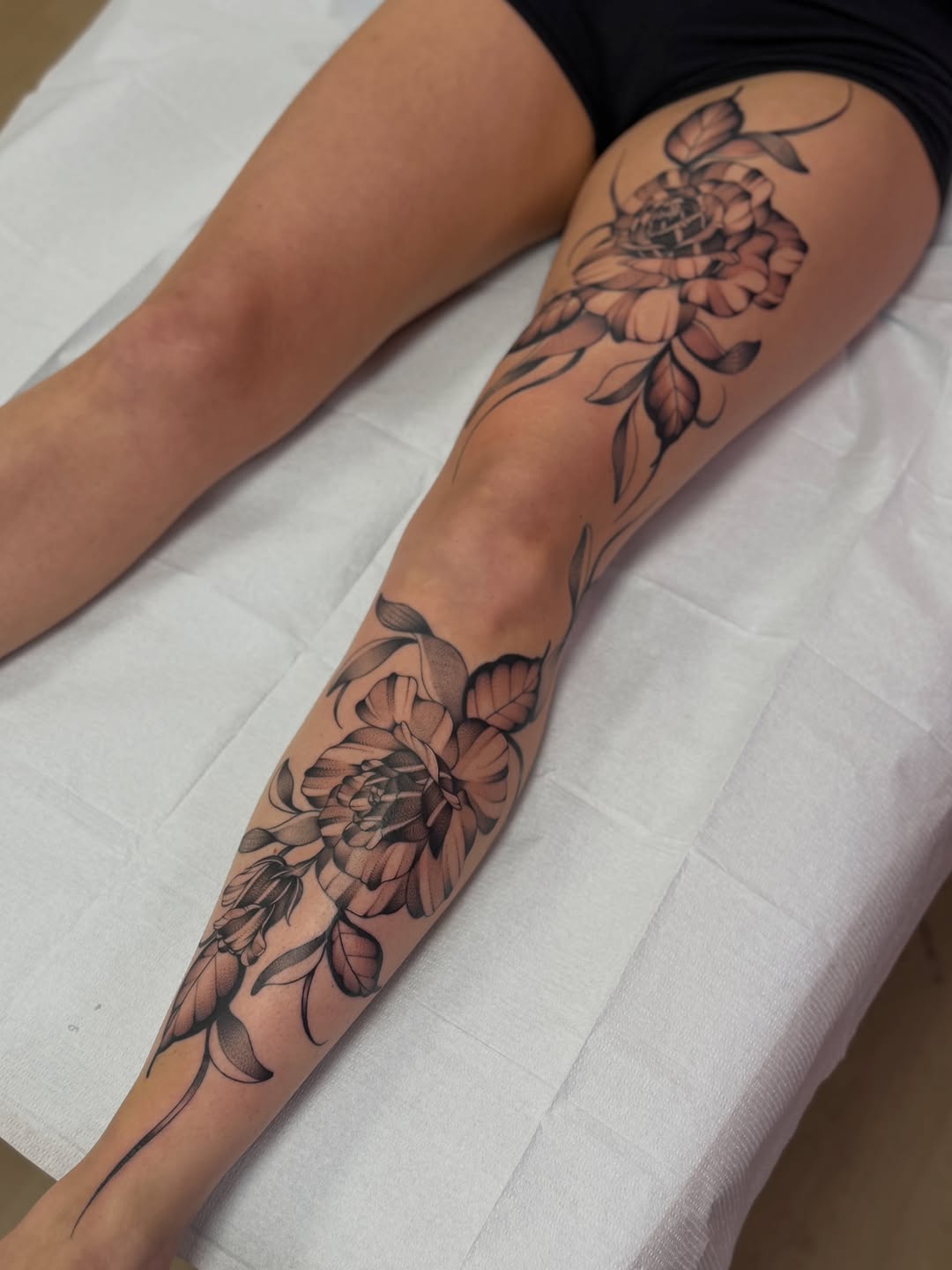 Tattoo by @lilindigotattoo — black_and_grey, dotwork