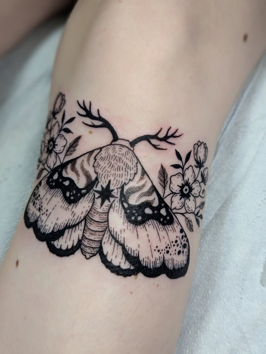 Tattoo by @daniturkeysammie — black_and_grey