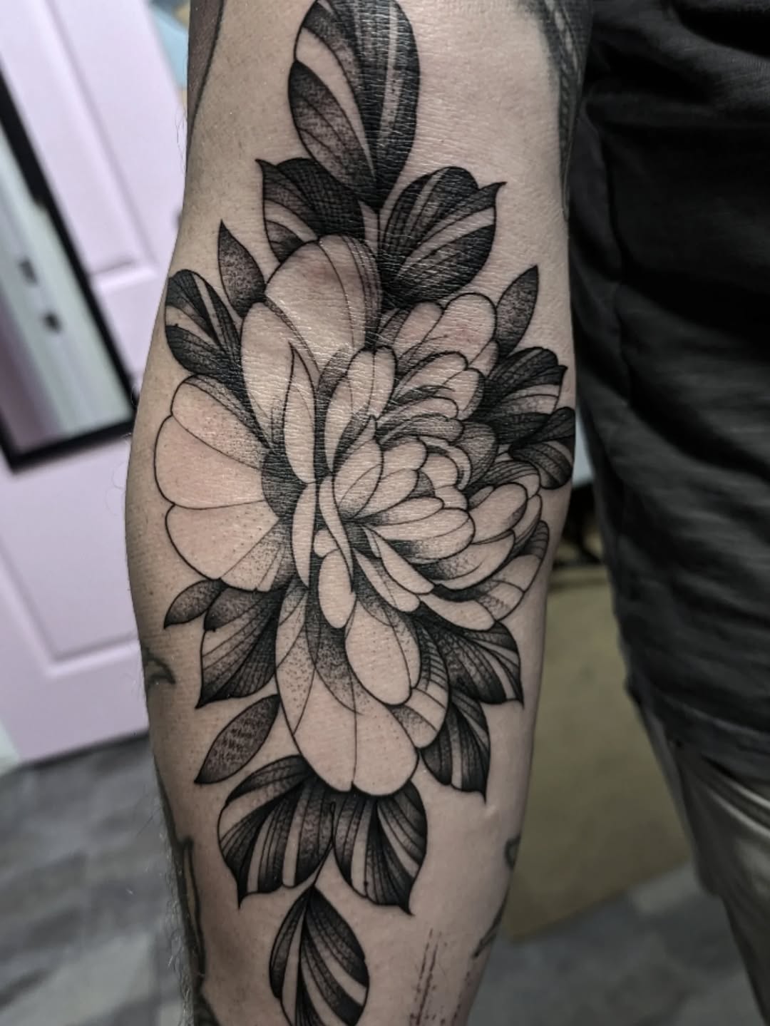 Tattoo by @kattiebaby β black_and_grey, dotwork
