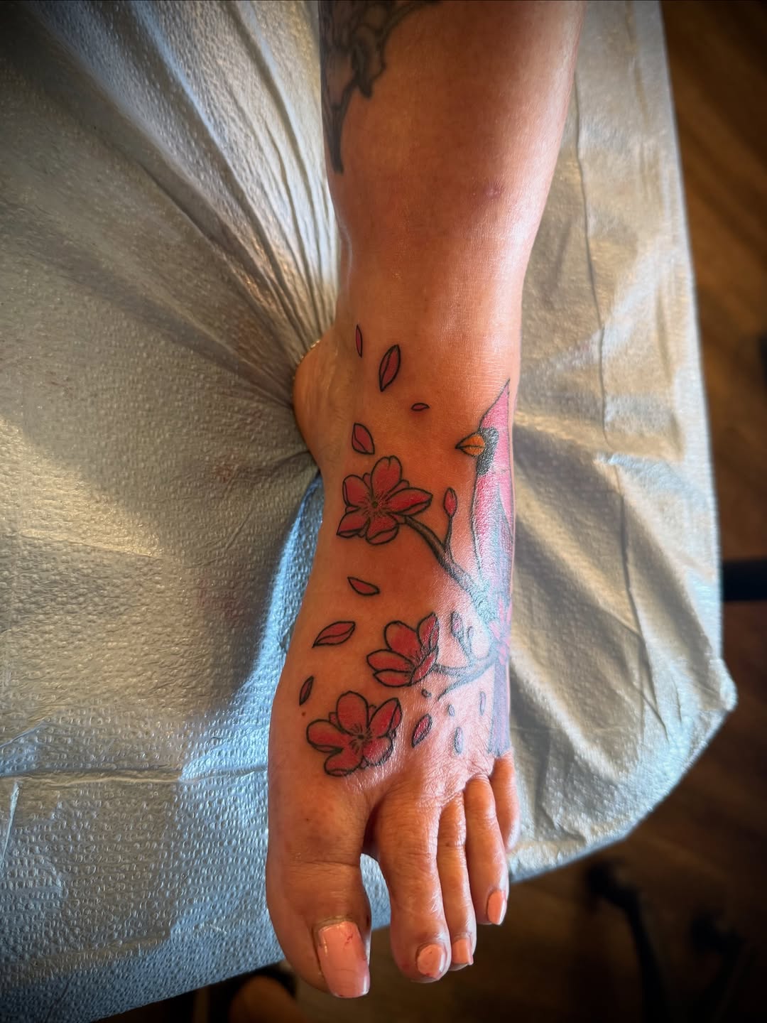 Tattoo by @jaybeetattoo — realism