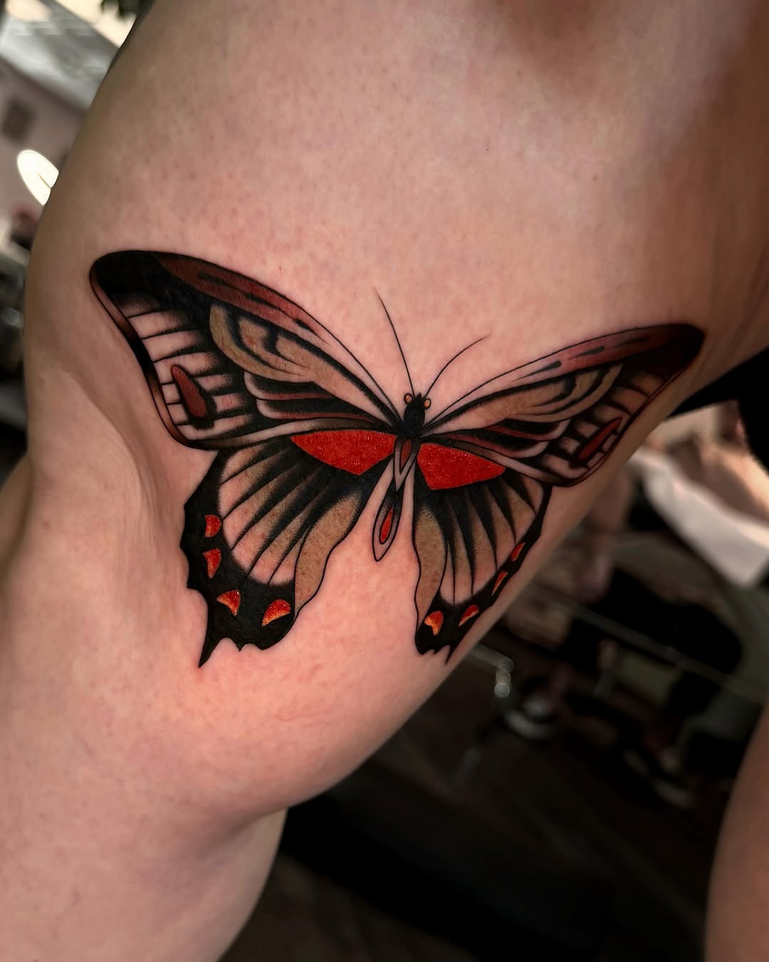 Tattoo by @donnajeantattoo โ neo_traditional, illustrative