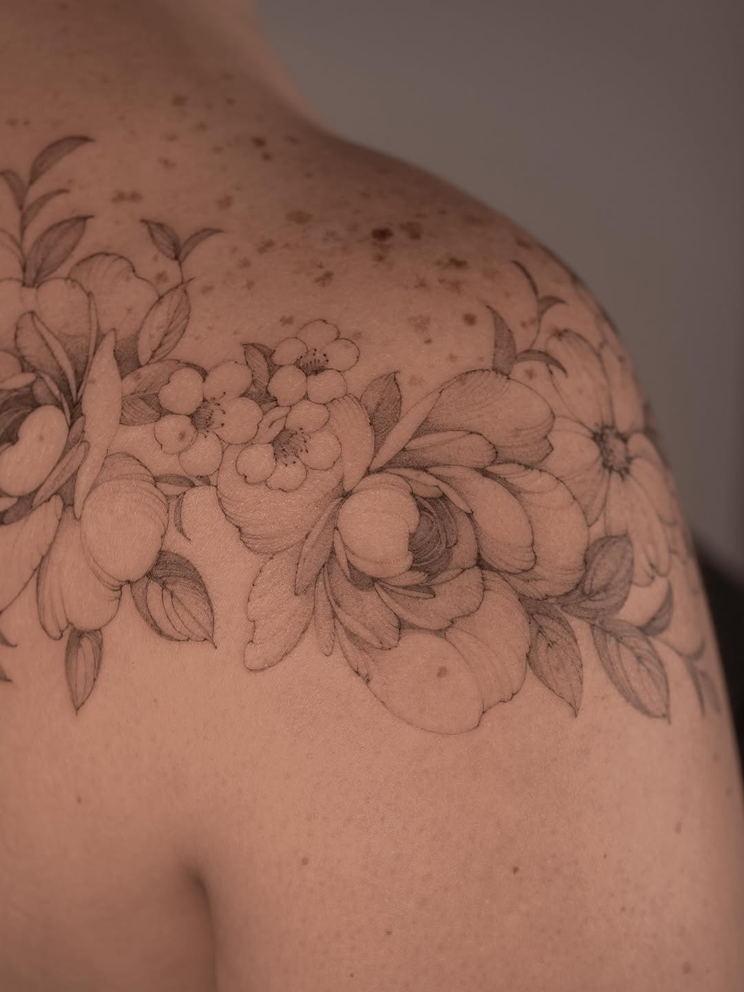 Tattoo by @shekhme โ fine_line, black_and_grey