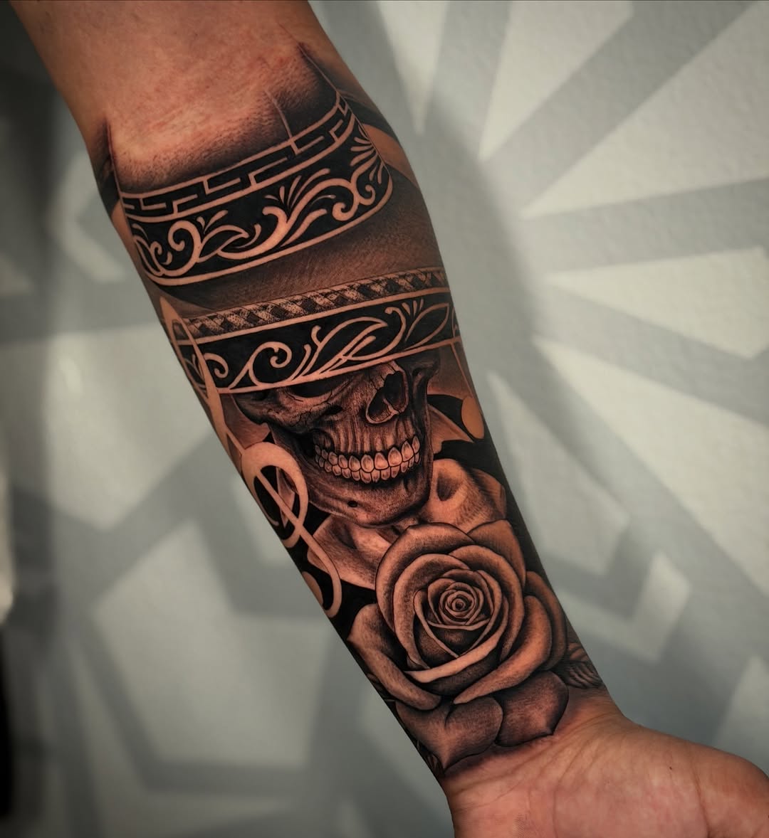 Tattoo by @nandojaa_ink — black_and_grey, realism