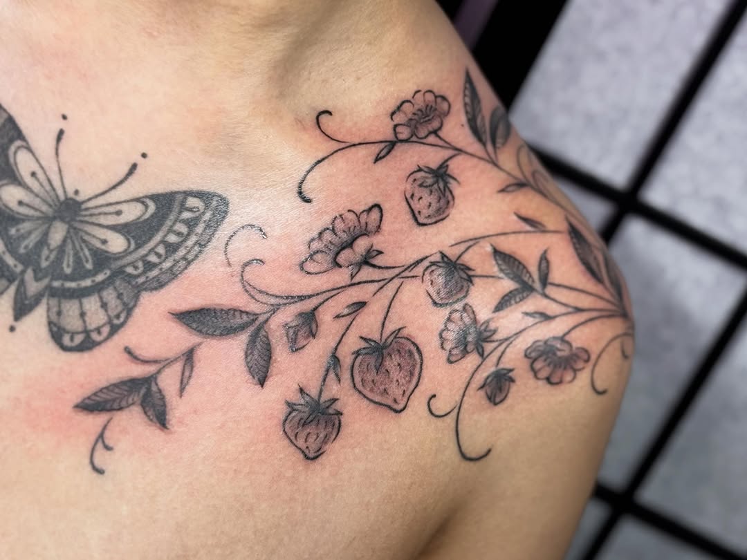 Tattoo by @justina.tattoos — illustrative, fine_line