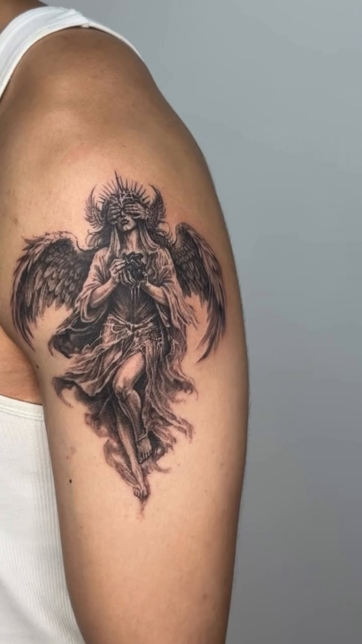Tattoo by @tattoosbytri — black_and_grey, illustrative