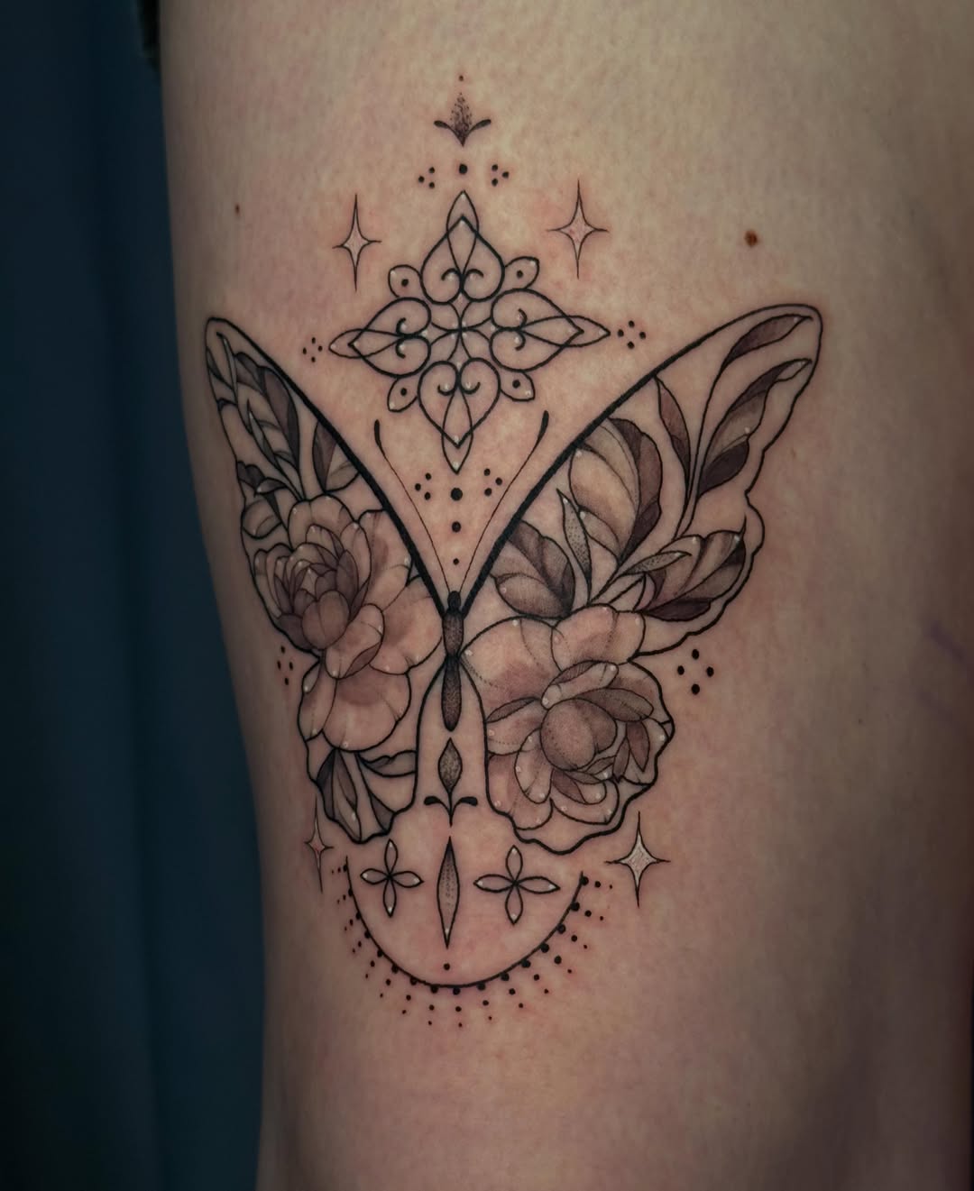 Tattoo by @andyrose_tattoo — fine_line, illustrative