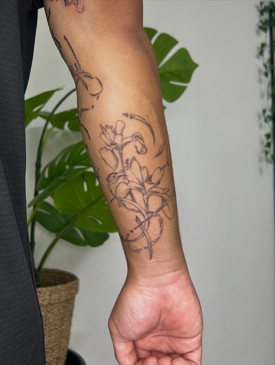 Tattoo by @xsinner___ — illustrative, fine_line