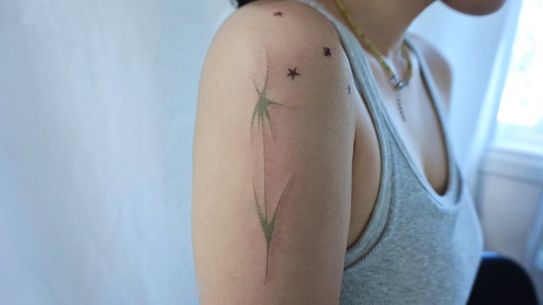 Tattoo by @grnplumr — minimalist