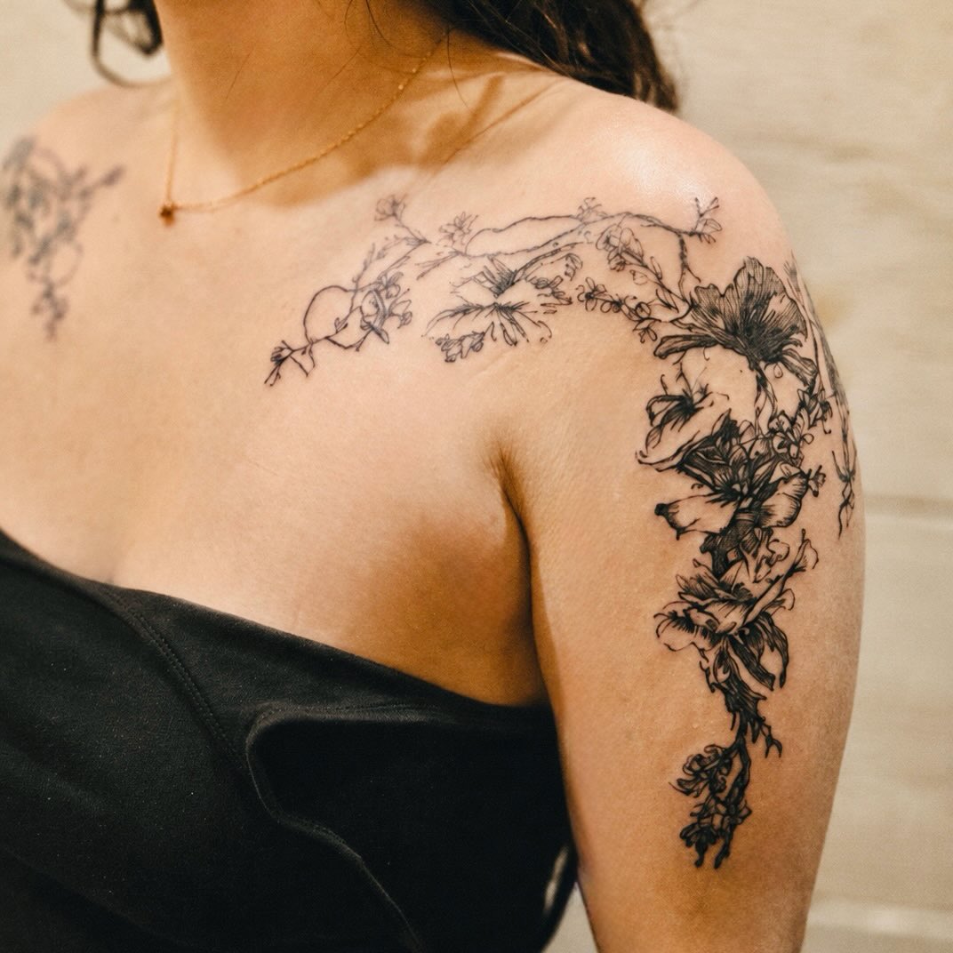 Tattoo by @tattooo_moisu — fine_line