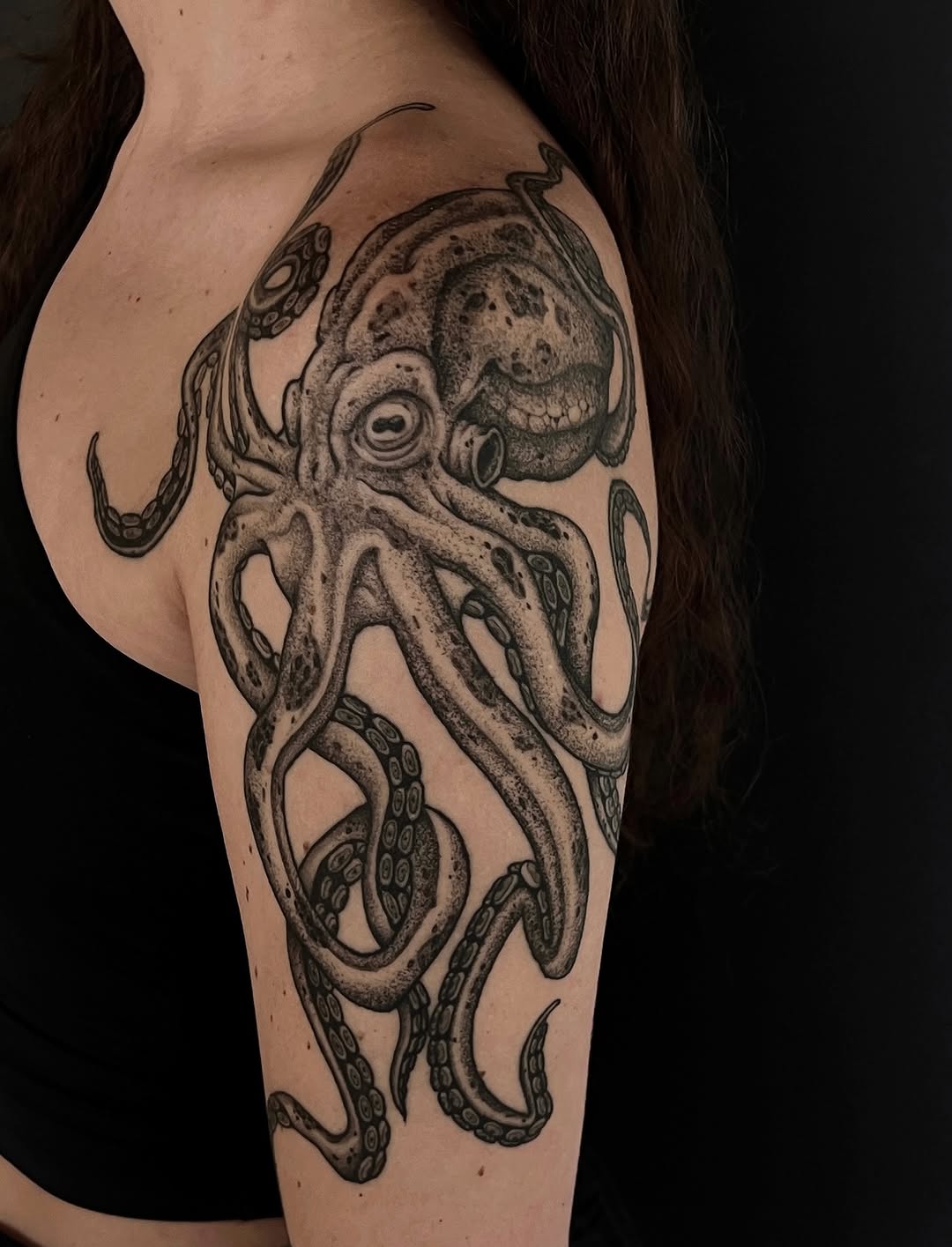 Tattoo by @dvdmndt β black_and_grey, realism