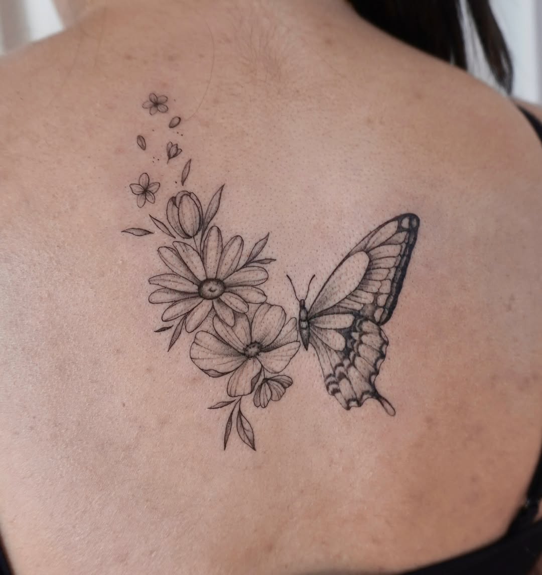 Tattoo by @ayalas._.ink — fine_line, illustrative