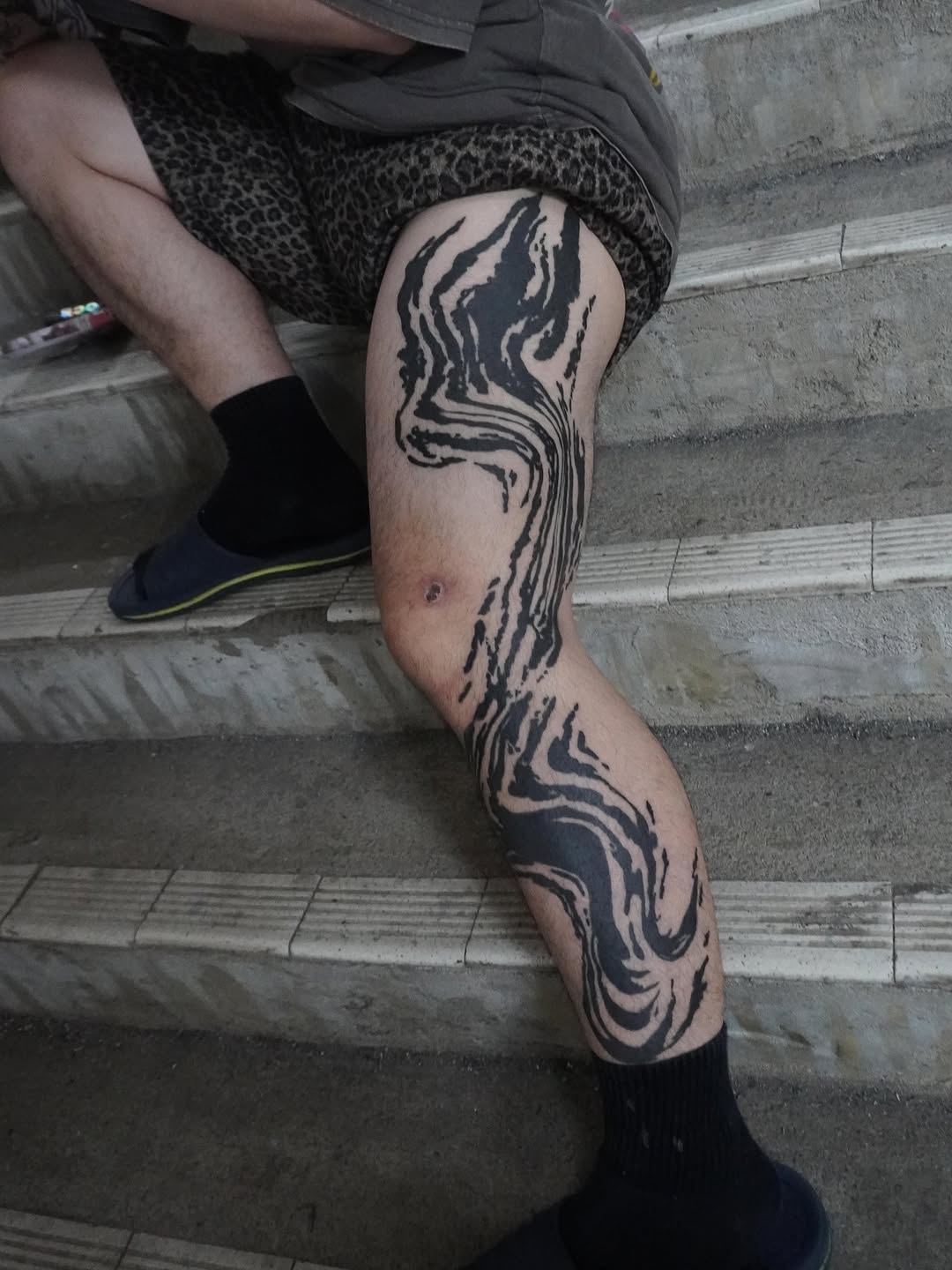 Tattoo by @mung_tattoo — blackwork