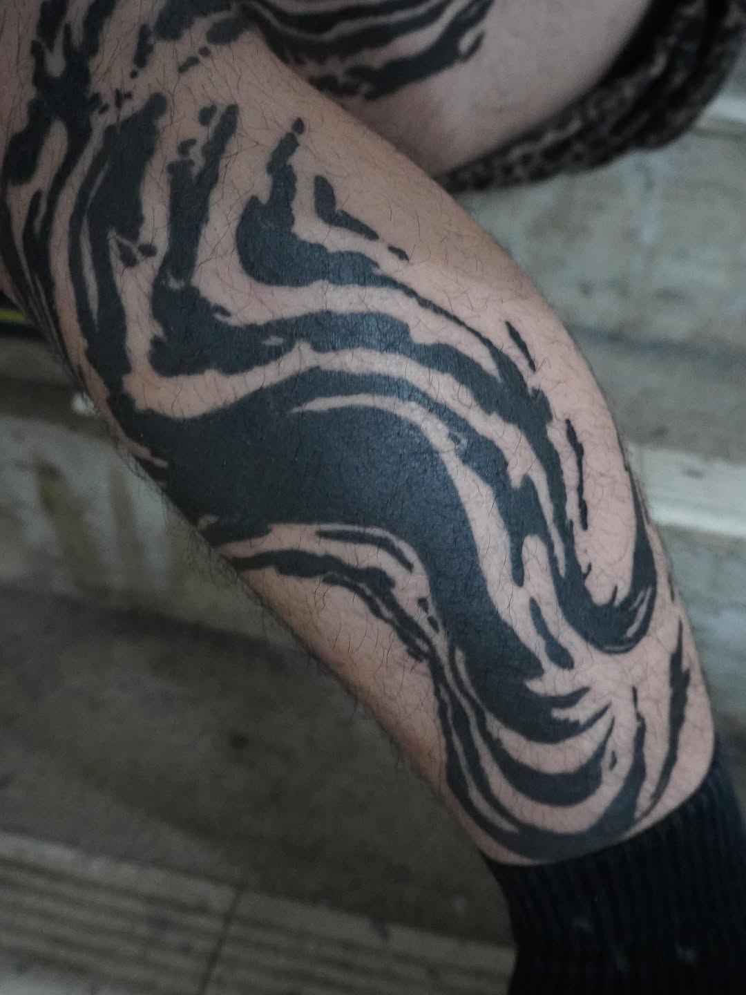 Tattoo by @mung_tattoo — blackwork