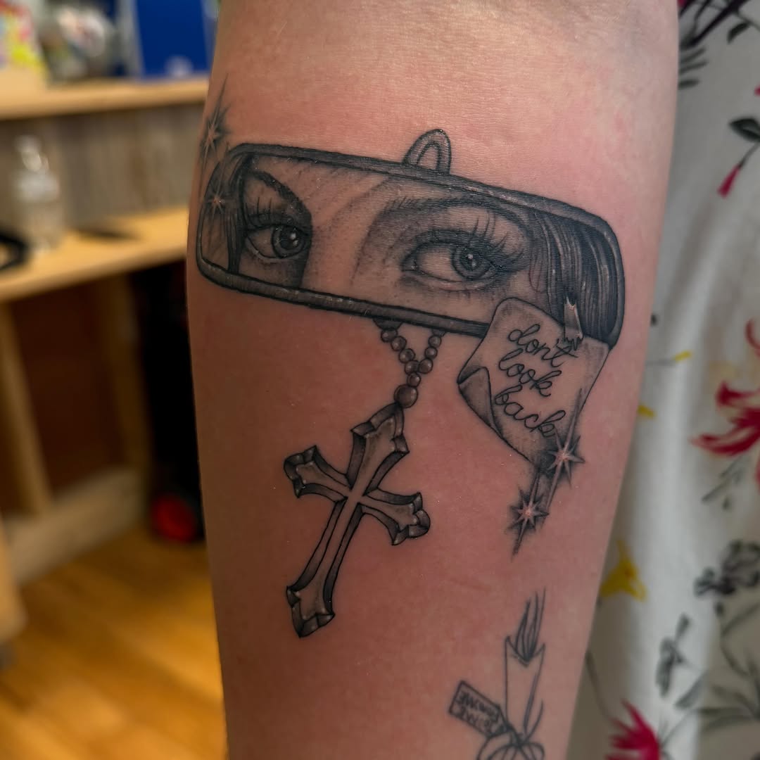 Tattoo by @tattoosbymadilynn — black_and_grey