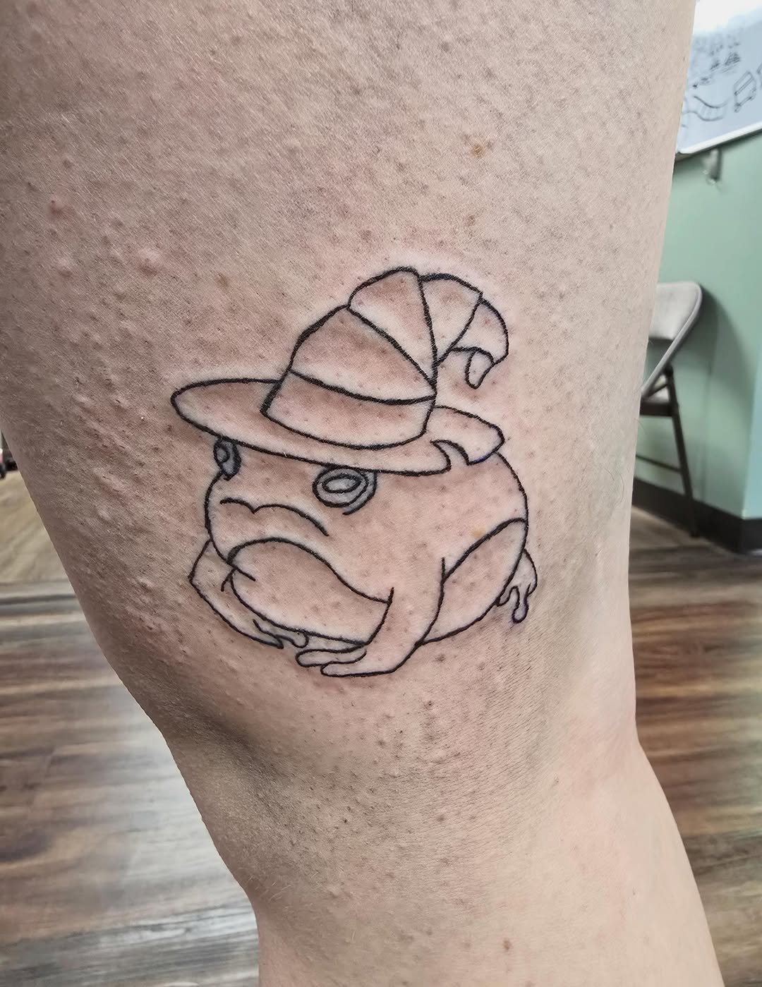Tattoo by @pincurls_and_dragons — illustrative, blackwork