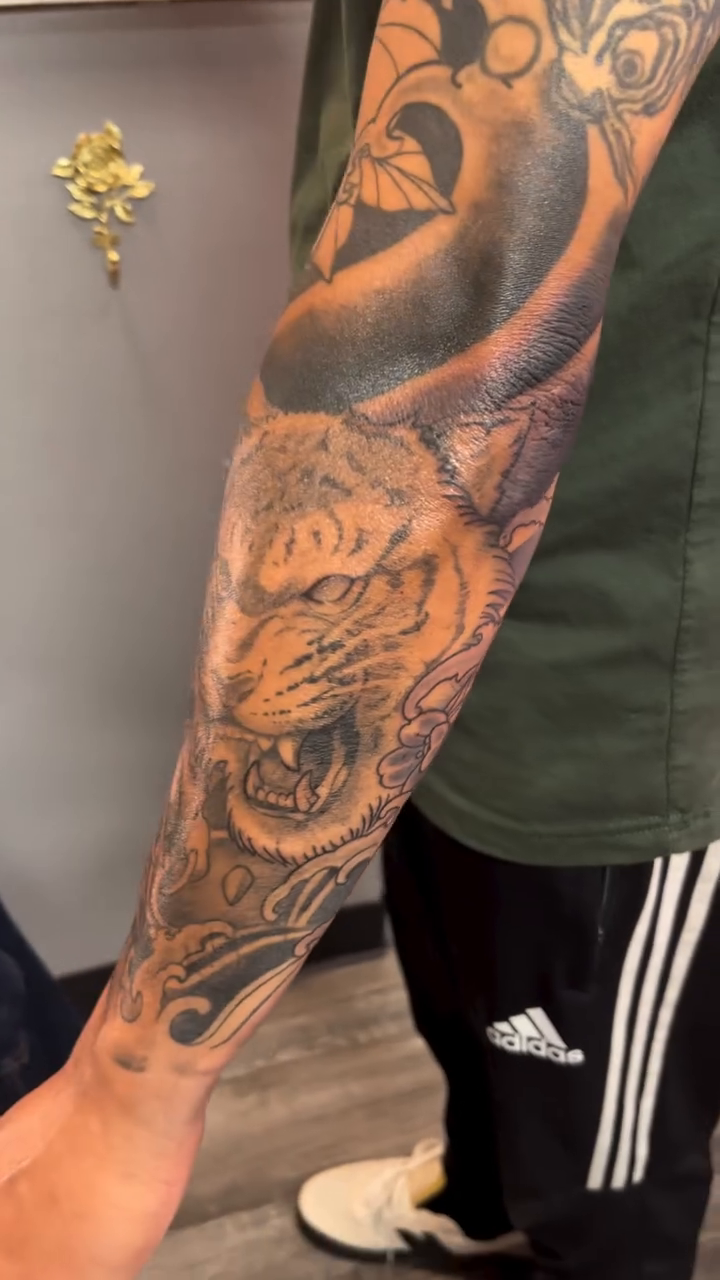 Tattoo by @bmoyoo_tattoos — japanese_irezumi, black_and_grey