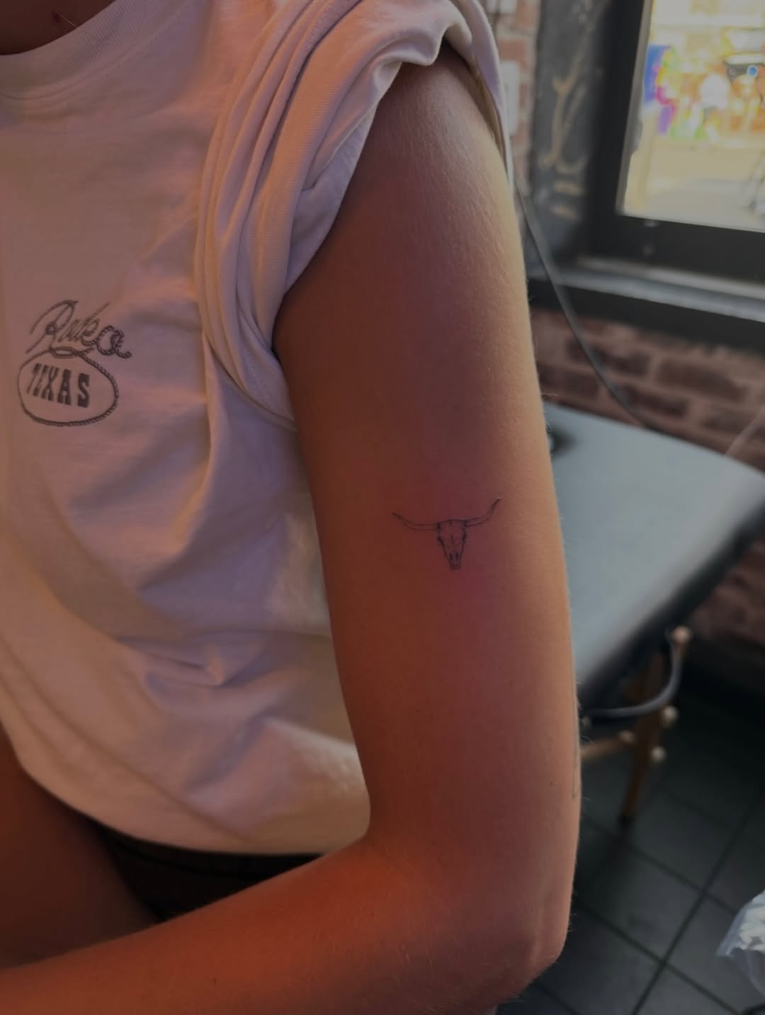 Tattoo by @coutureinkk — fine_line, minimalist