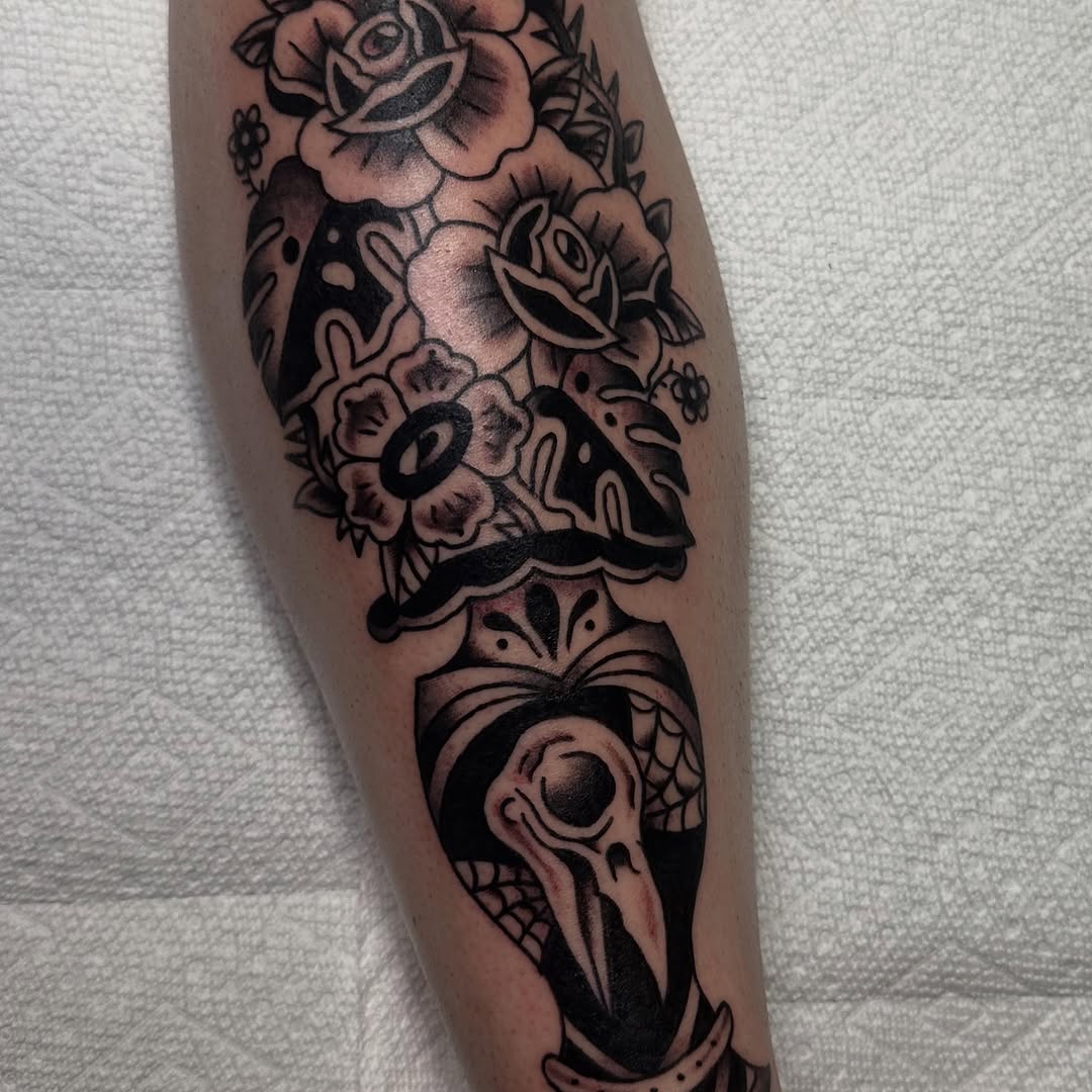 Tattoo by @uhmuh β blackwork, neo_traditional