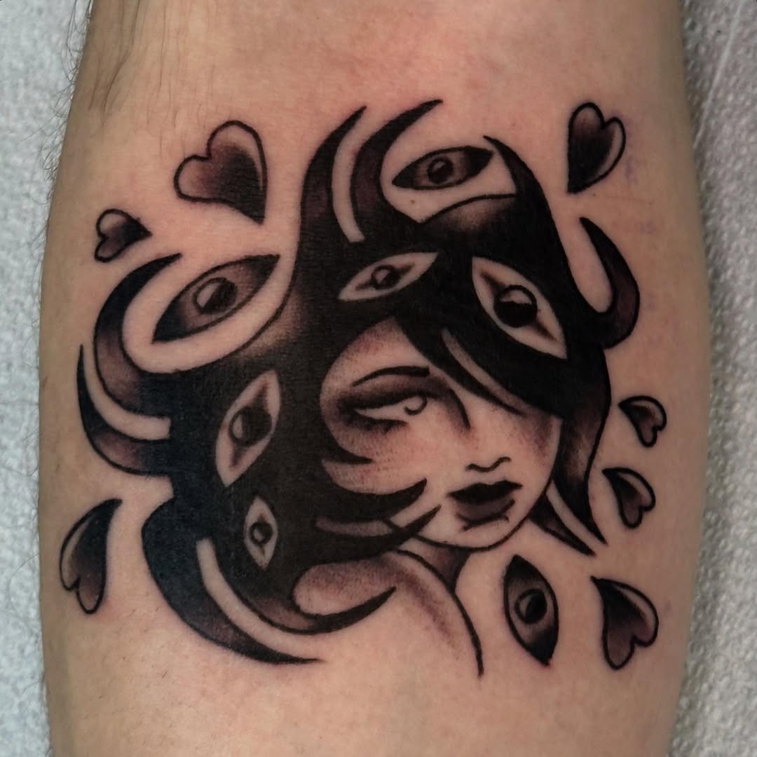 Tattoo by @uhmuh β black_and_grey
