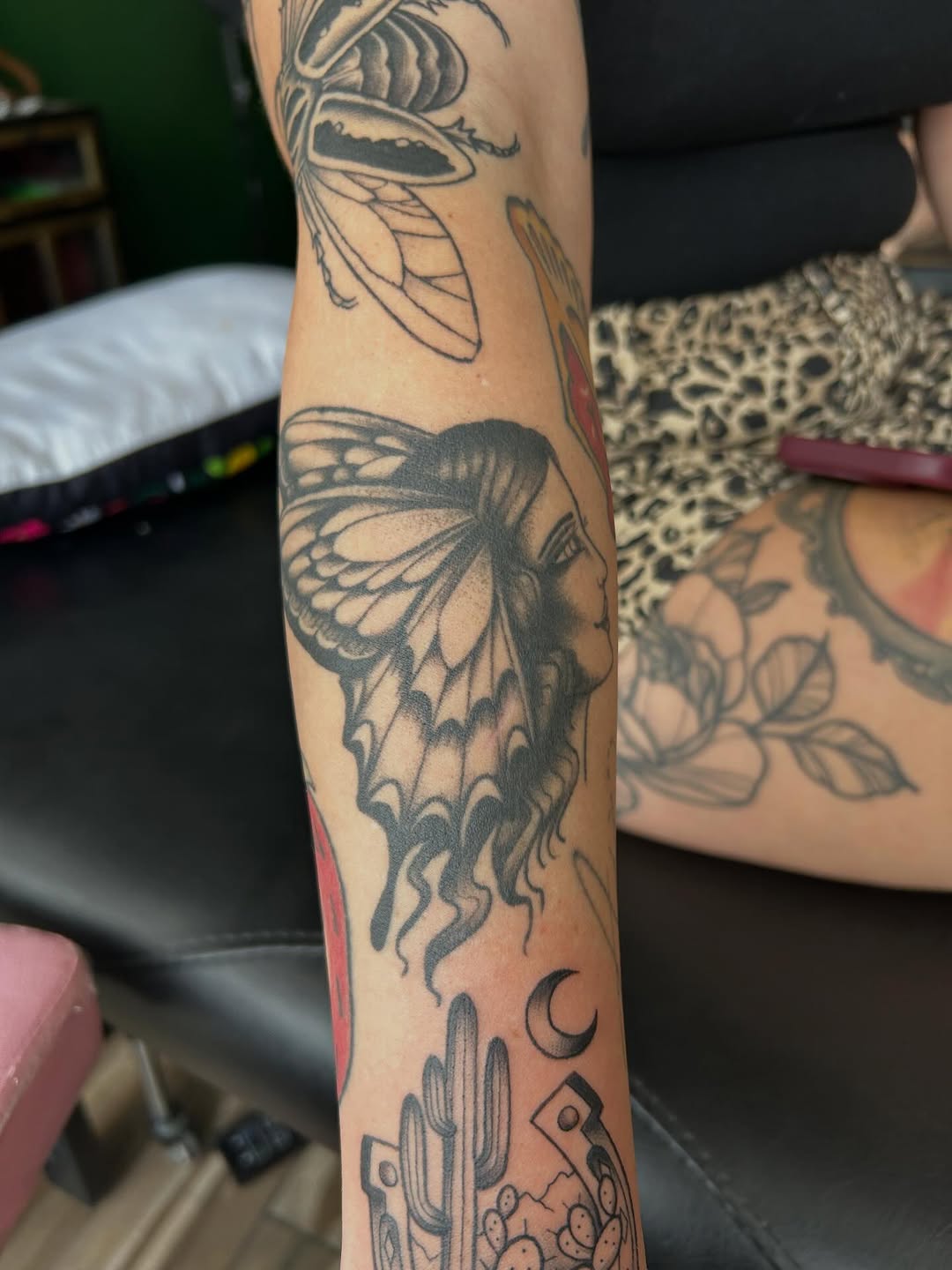 Tattoo by @nellycattattoos โ illustrative, black_and_grey