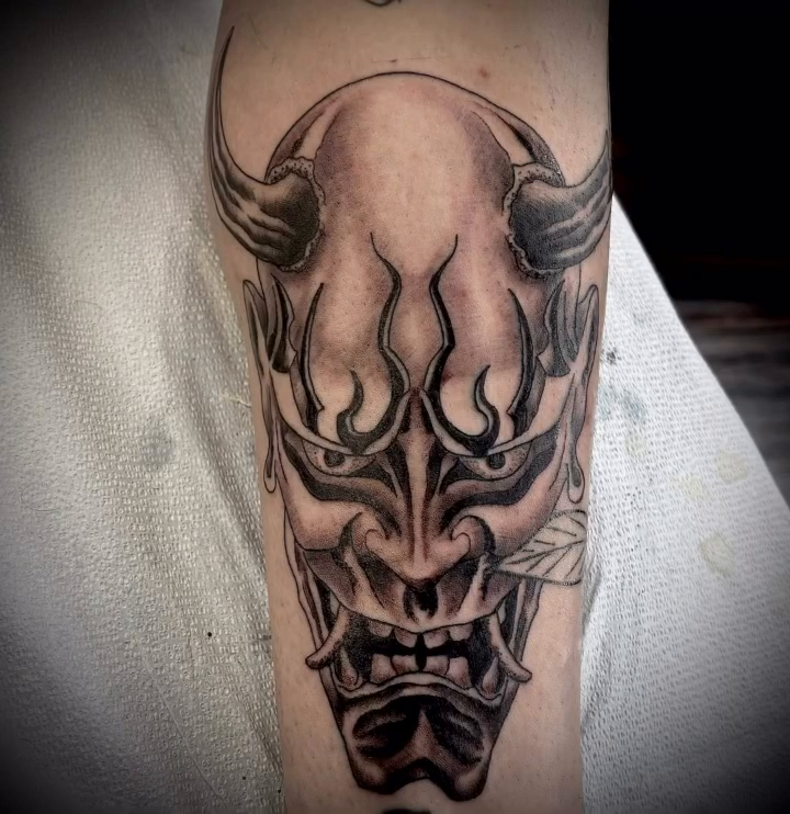 Tattoo by @dannyleeart — japanese_irezumi, black_and_grey