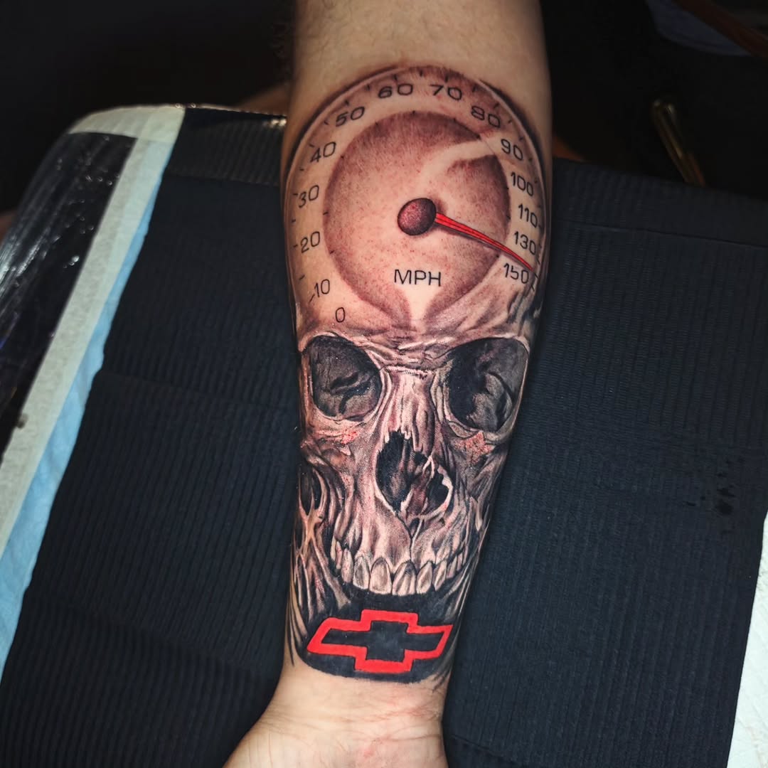 Tattoo by @giron21_tattoo — realism, black_and_grey